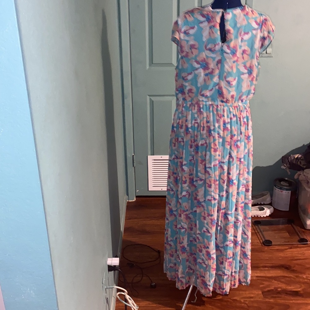 Maxi Dress - Picture 4 of 4